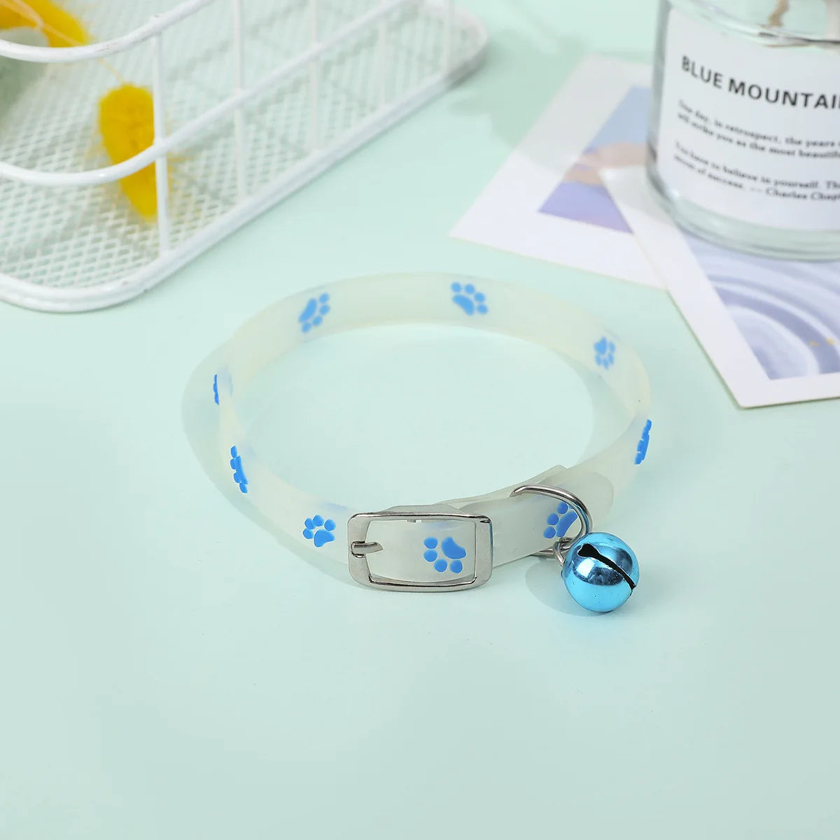 Luminous Cat Necklace Glowing Silicone Pet Collar with Anti-Loss Fluorescent Bell Accessories