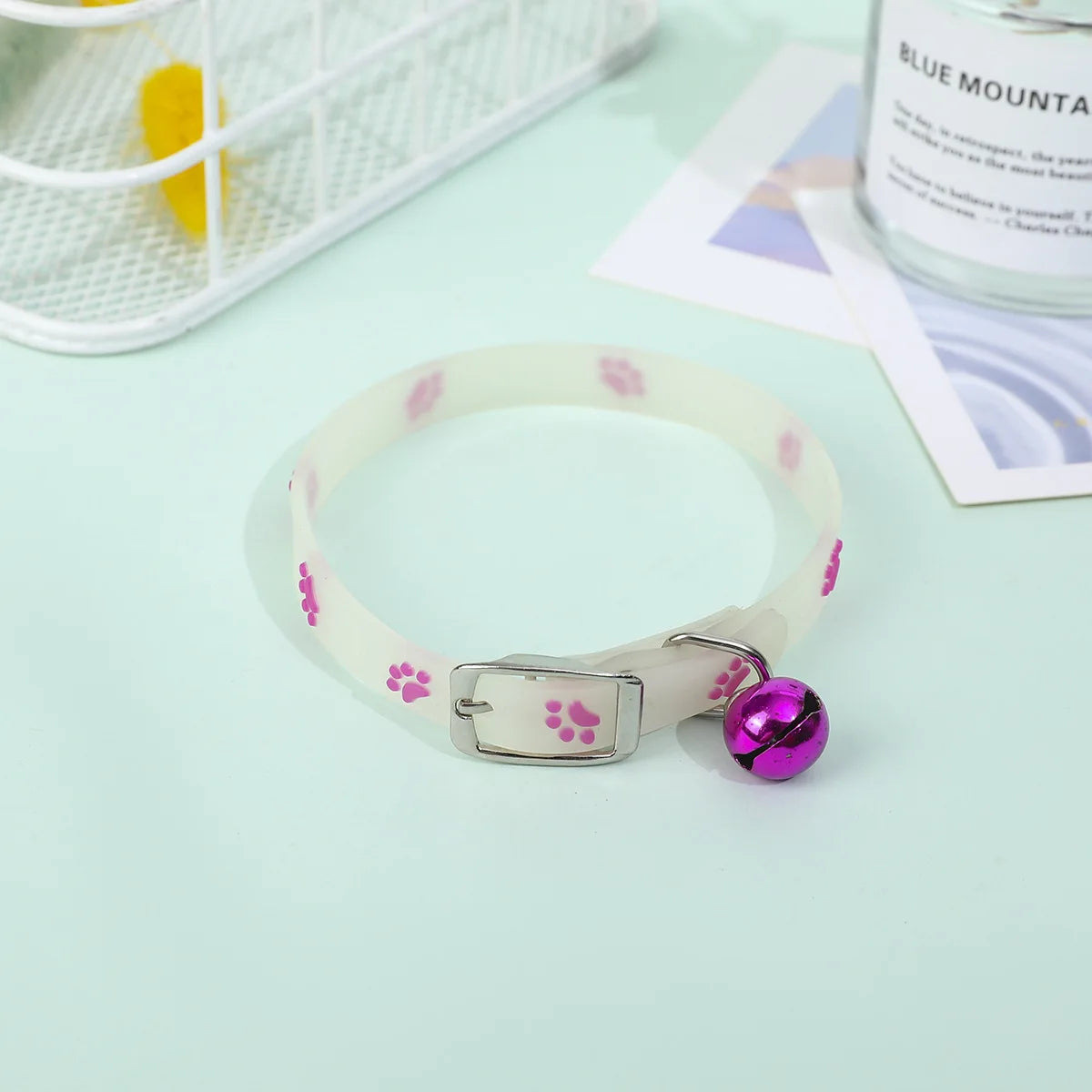 Luminous Cat Necklace Glowing Silicone Pet Collar with Anti-Loss Fluorescent Bell Accessories