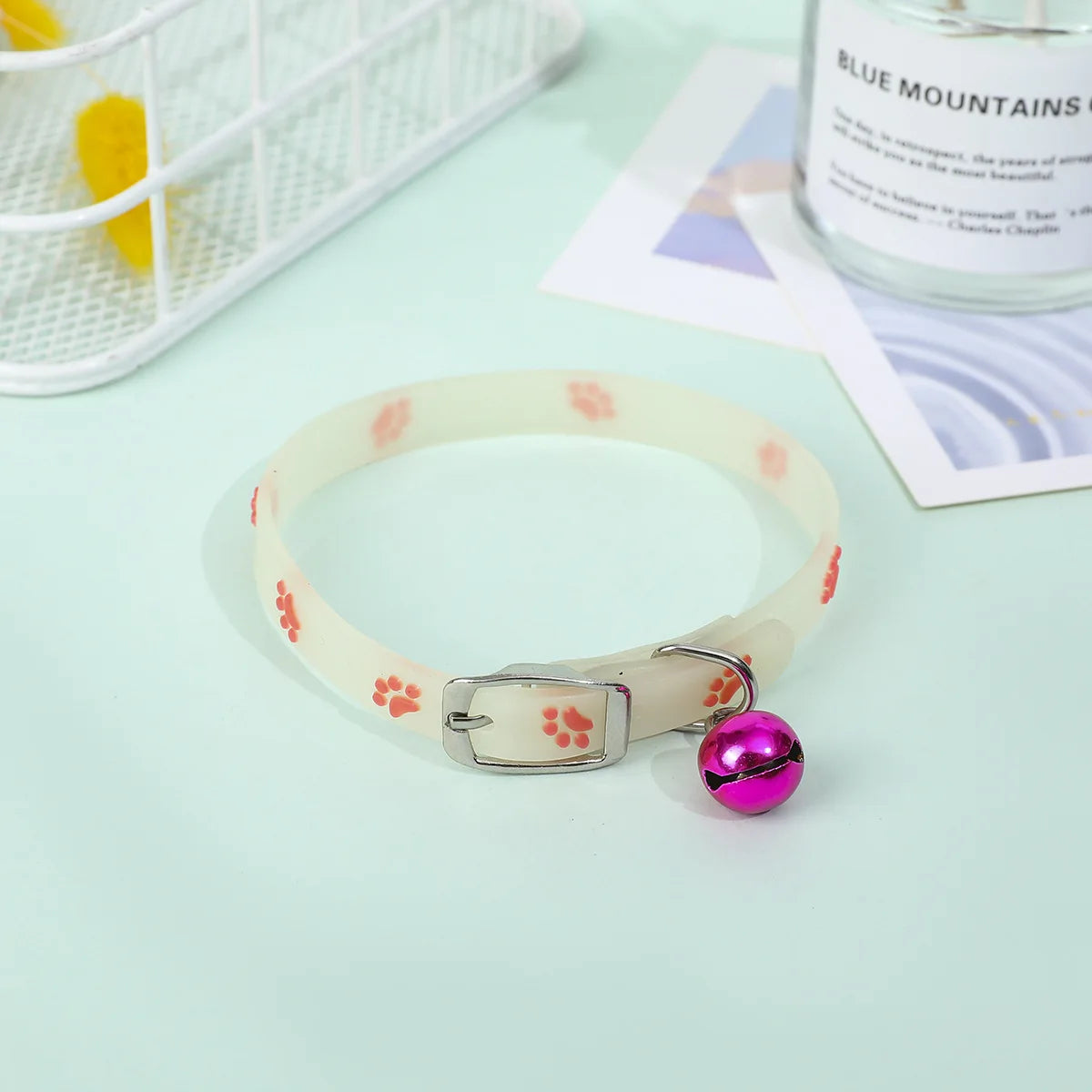 Luminous Cat Necklace Glowing Silicone Pet Collar with Anti-Loss Fluorescent Bell Accessories