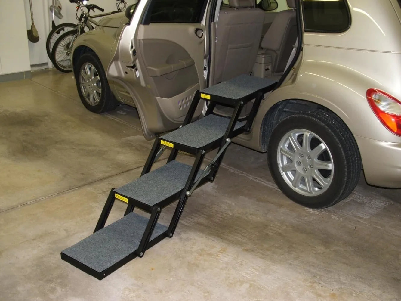 Light 16 Inch Dog Platform Step by NoEnName Safe and Affordable Travel Solution