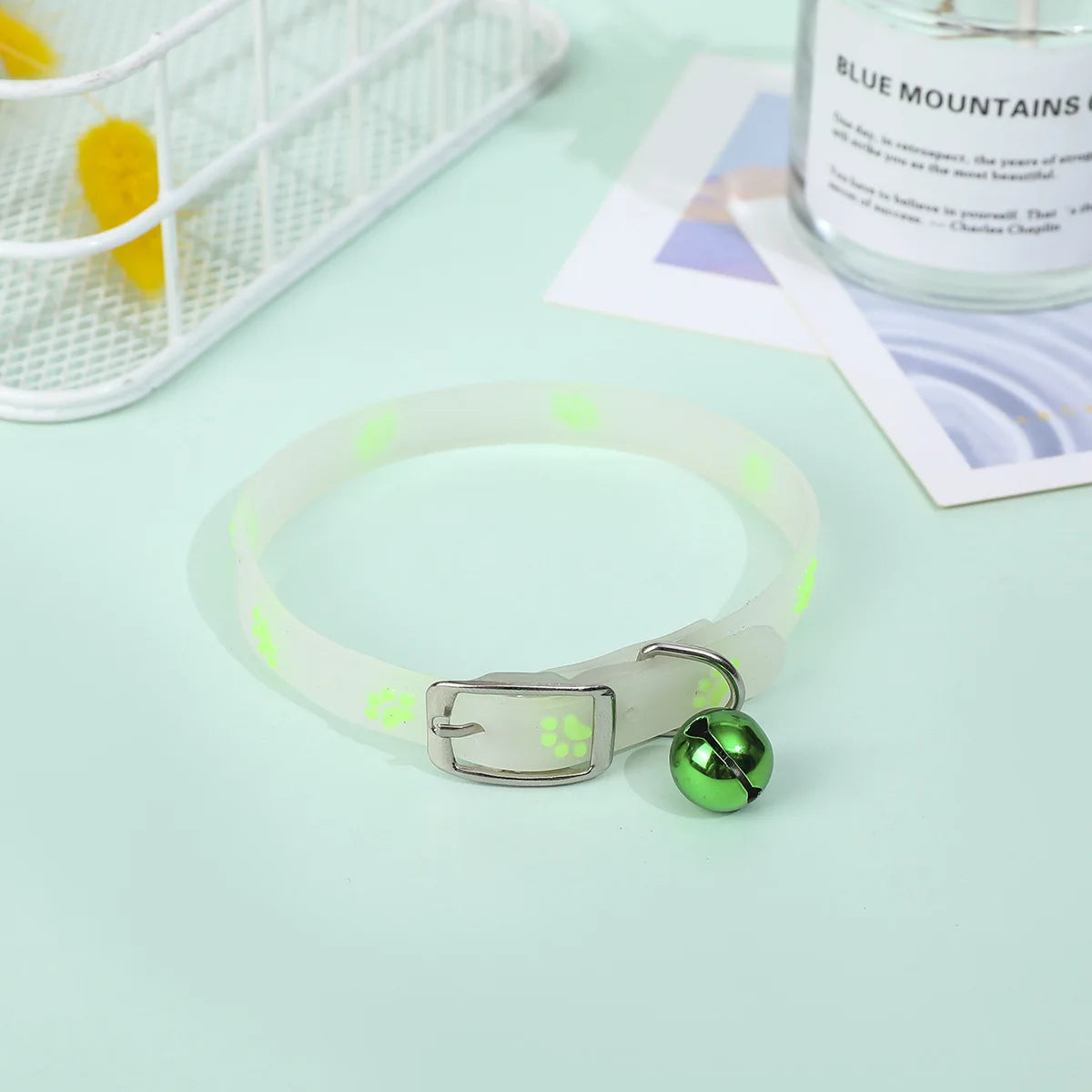 Luminous Cat Necklace Glowing Silicone Pet Collar with Anti-Loss Fluorescent Bell Accessories