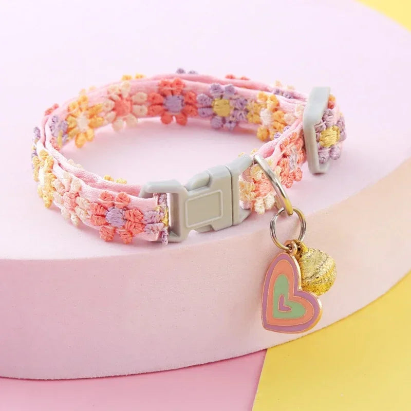 CN Floral Cat Collar With Bell Adjustable Buckle Lace